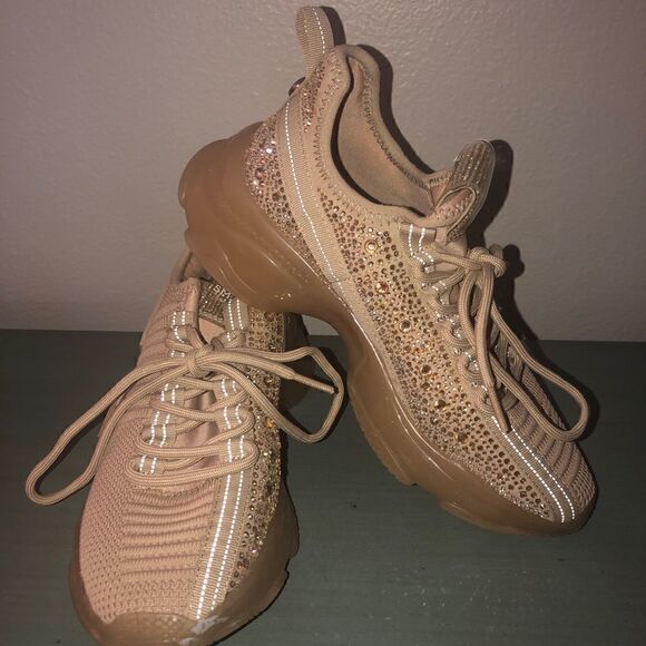 Steve Madden Shoes - ‎Womens Steve Madden Maxima Sneakers size 7 Beige NEW